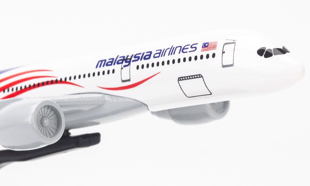Mô hình Máy bay Malaysia Airlines Airbus A350 16cm